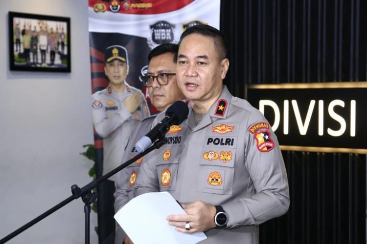 Karo Penmas Humas Polri, Brigjen Trunoyudo Wisnu Andiko beberkan perkembangan kasus pemalsuan dokumen RUPSLB Bank Sumsel Babel.