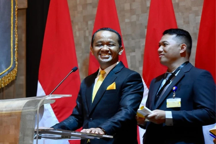 Potret Bahlil Lahadalia, Menteri ESDM yang dapat gelar Doktor dari Universitas Indonesia (UI) dalam waktu kurang dari dua tahun