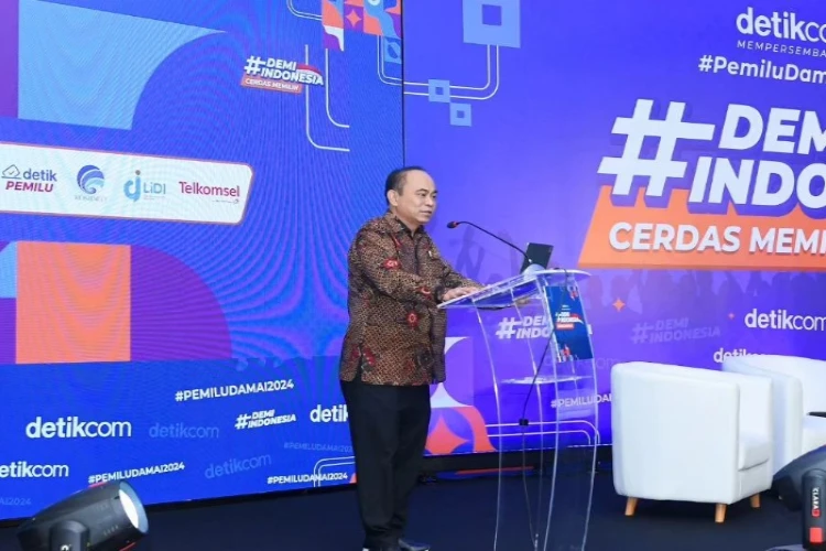 Ket. Foto: Menkominfo Memberikan Tanggapan tentang Peretasan Akun Milik Menkopolhukam