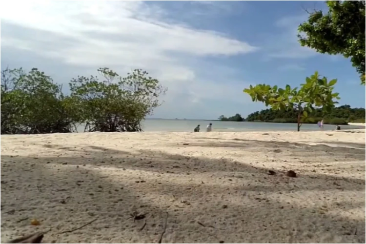 Ket Foto: Pulau Indah Salah Satu Tempat Wisata yang Menarik
