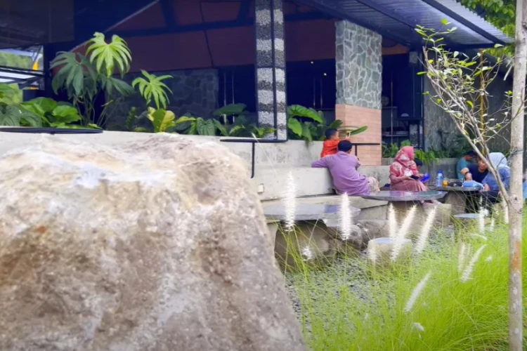 Ket Foto: Twenty Two Cafe di Sentul