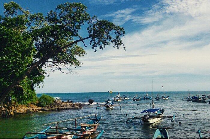 <p>Ket Foto: Foto pesona Pantai Jayanti Cianjur (Foto/Instagram/@wisata_pantai_jayanti)	</p>
