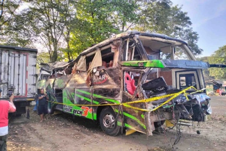 Imbas kecelakaan maut SMK Lingga Kencana, Anggota DPR RI ini menyoroti soal larangan kegiatan study tour pelajar di sejumlah daerah.