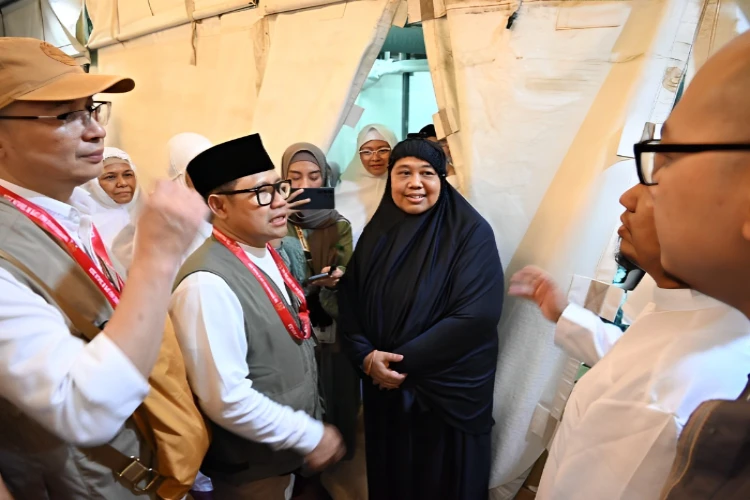 Ket. Foto: Wakil Ketua DPR, Abdul Muhaimin Iskandar, Menyatakan Rasio Jumlah Kamar Mandi untuk Jemaah Tidak Memadai