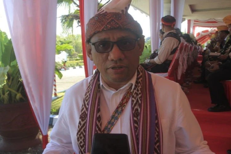 Ket. Foto: Dinas Pariwisata Nusa Tenggara Timur Menyesalkan Adanya Kapal-Kapal Wisata yang Membuang Limbah Kapalnya ke Perairan Kawasan TN Komodo.