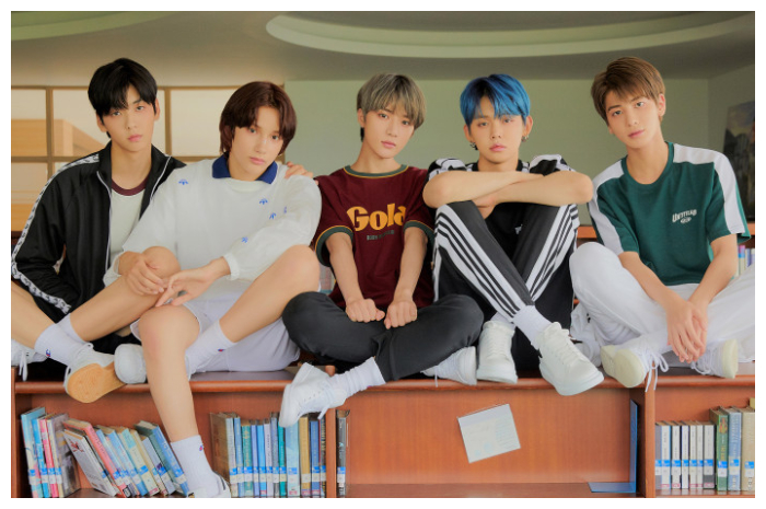 <p>Ket Foto: Grup Tomorrow X Together (Foto/wallpapercave.com)</p>
