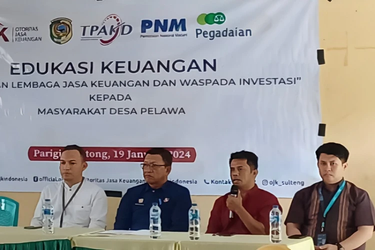 Ket. Foto: Staf Ahli Mawardin Menghadiri Seminar Edukasi Keuangan yang Diadakan oleh TPKAD Parigi Moutong Mewakili PJ Bupati