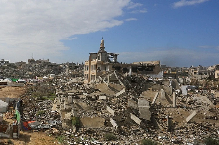 Ket. Foto: Penjajah Israel Akan Menghancurkan Rumah Keluarga 2 Tahanan di Hebron dan Rafat