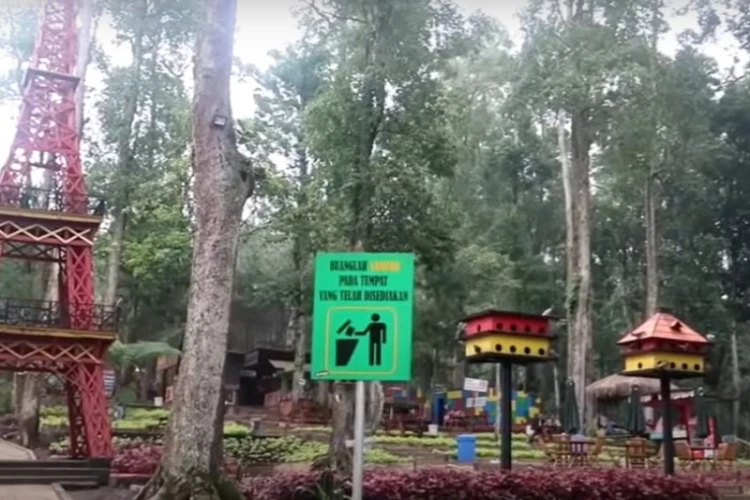 Ket Foto: Taman Genilangit di Magetan, Jawa Timur
