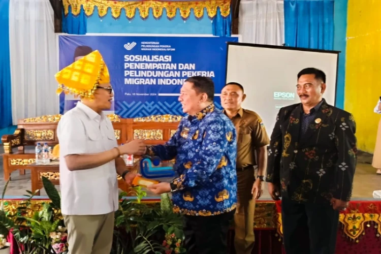 Ket. Foto: Menteri PPMI Menyampaikan PMI Harus Terlindungi ketika Bekerja di Luar Negeri