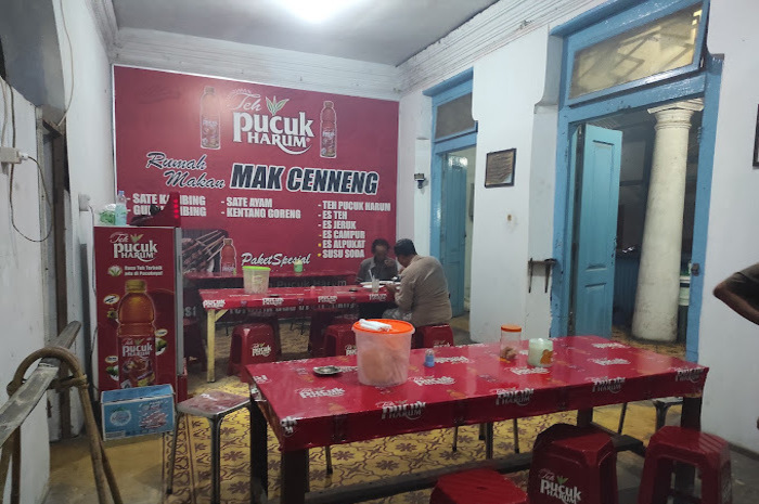 <p>Ket Foto: Foto Sate Mak Cenneg (Foto/Google Maps/Ilham Fathul)	</p>
