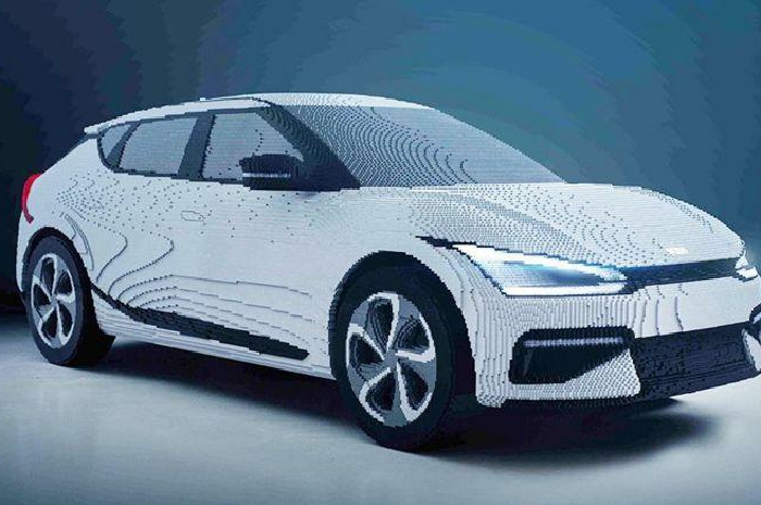 <p>KIA EV6 dari Lego yang sangat menyerupai aslinya (Foto/Twitter /Ilsole24) </p>
