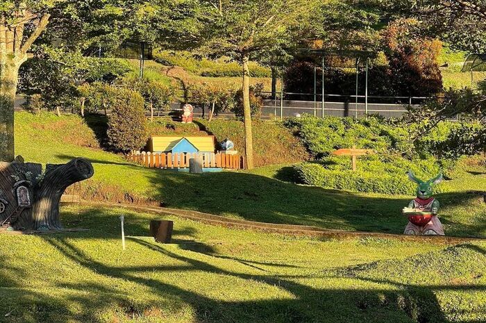 <p>Ket Foto: Foto Taman Kelinci Pujon Jawa Timur (Foto/Instagram/@tamankelinci_)</p>
