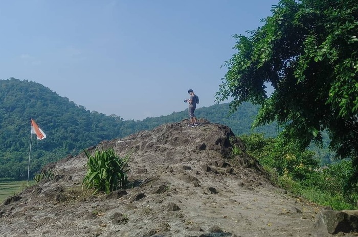 <p>Ket Foto: Pesona Taman Wisata Batu Gede Sayar Serang (Foto/Instagram/@explore_serang)</p>