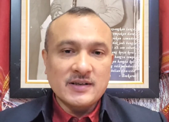 Tangkap layar video yang menampilkan Ferdinand Hutahaean sedang mengomentari stigma Presiden Prabowo
