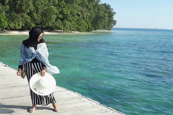 <p>Ket Foto: Pesona Pulau Bira Besar Kepulauan Seribu (Foto/Instagram/@nurulamanaf)</p>