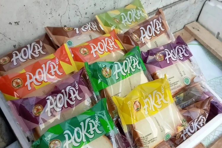 Cek fakta terkait viralnya isu mengenai roti Aoka yang dianggap berbahaya di media sosial.
