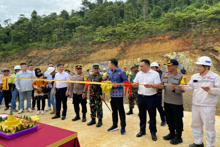 Ket. Foto: Jembatan Layang yang Menghubungkan Tambang Nikel dan Kawasan Industri Stardust Estate Investment Dilaporkan Diresmikan