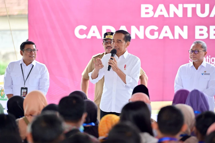 Ket. Foto: Hari Ini, Presiden Jokowi Dilaporkan Melakukan Kunjungan Kerja ke Provinsi Jawa Tengah