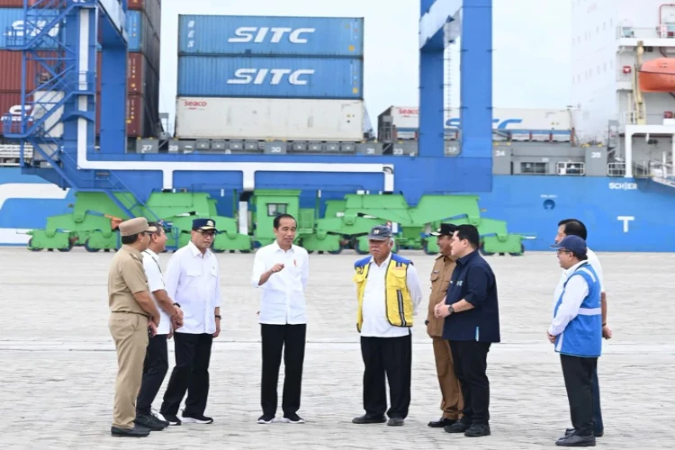 Ket. Foto: Presiden Jokowi Meresmikan Makassar New Port