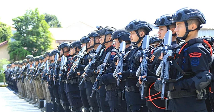 Potret pasukan Operasi Alpha Bravo Moskona 2025 untuk pencarian terhadap Iptu Tomi Samuel Marbun