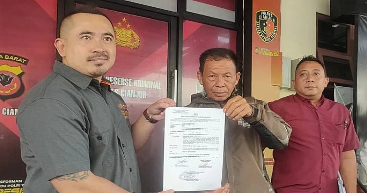 Potret salah satu petani korban manipulasi data di Cianjur, Jawa Barat ketika membuat laporan ke Polres