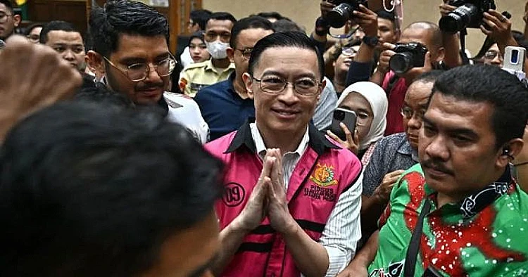 Ket. Foto potret Tom Lembong ketika berada di ruang persidangan