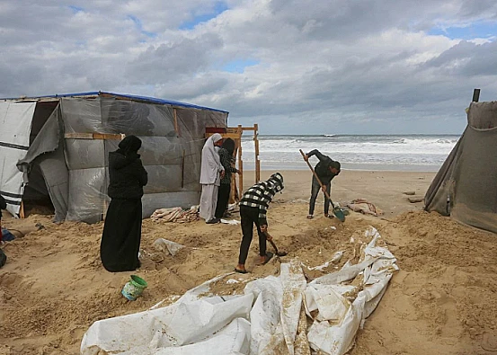 Ket. Foto: Houthi Yaman Menyerang Tel Aviv dengan Menggunakan Rudal