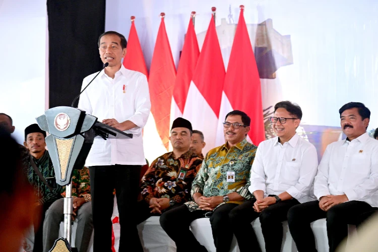 Ket. Foto: Presiden Jokowi Menargetkan Tahun 2025 Sertifikat Tanah Selesai Dibagikan