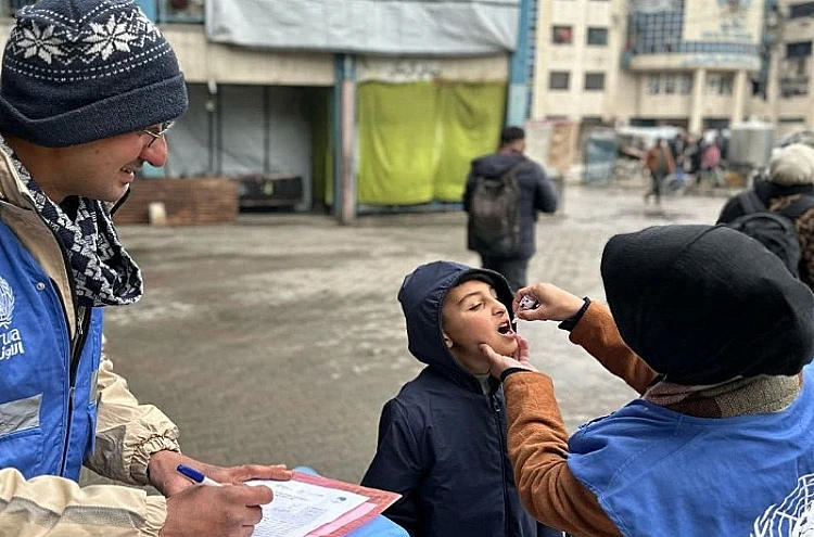 Ket. Foto: Sekelompok Pemukim Penjajah Israel Menyerang Rumah Warga Palestina di Selatan Hebron