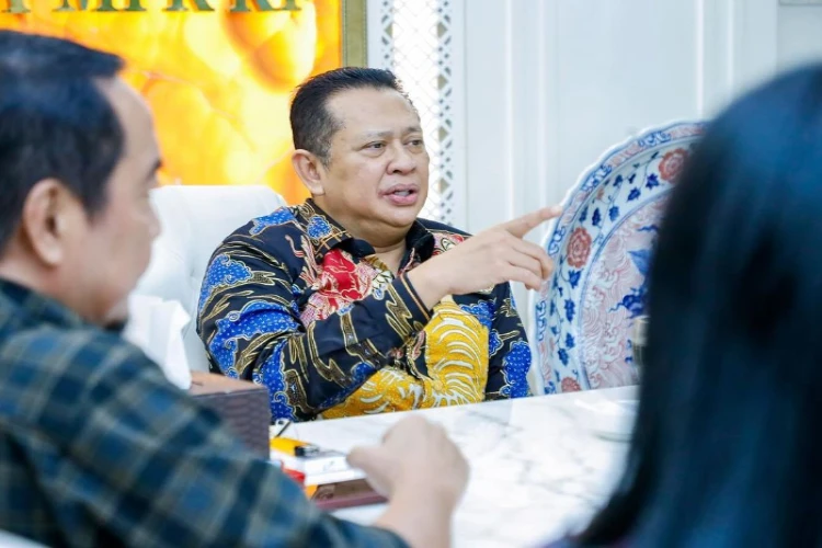 Ket. Foto: Ketua MPR Menyatakan Jusuf Kalla Mendukung Pembentukan Badan Layanan Penerimaan Negara oleh Prabowo Subianto