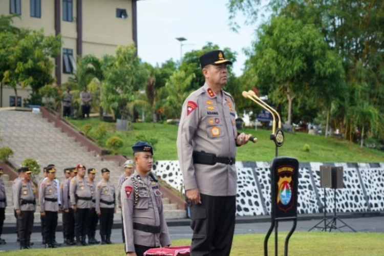 Ket. Foto: Polda Sulawesi Barat Menerjunkan Sebanyak 432 Personel untuk Pengamanan TPS Pilkada 2024