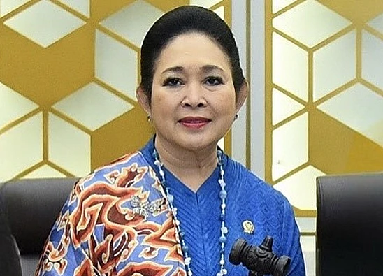 Potret putri mantan Presiden RI Soeharto, Titiek Soeharto, yang belakangan ini menyoroti pagar laut Tangerang