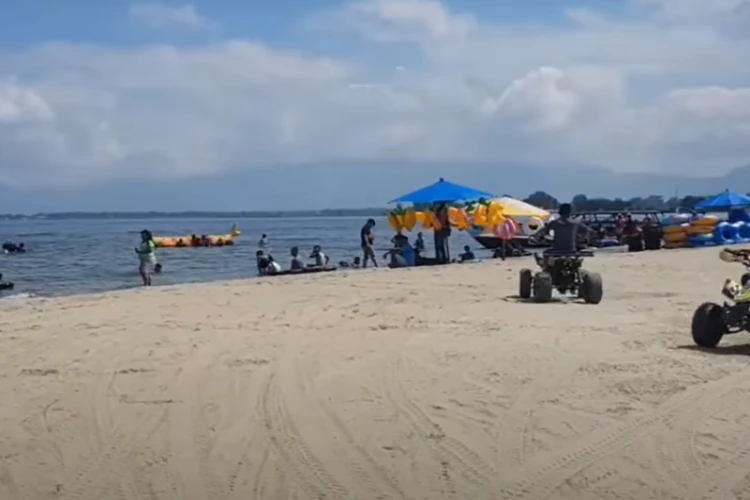 Ket Foto: Pantai Bulbul Balige dengan Keindahan Unik