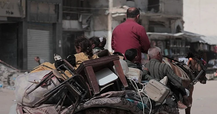 Ket. Foto: Tentara Penjajah Israel Memerintahkan Evakuasi Penuh Lingkungan Tal Al-Sultan