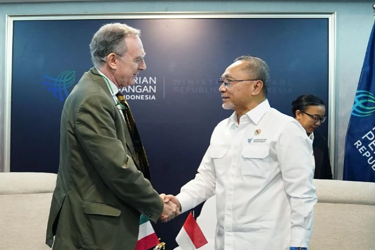 Ket. Foto: Menteri Perdagangan Membahas Peluang Ekspor Indonesia ke Eropa dengan Dubes Italia