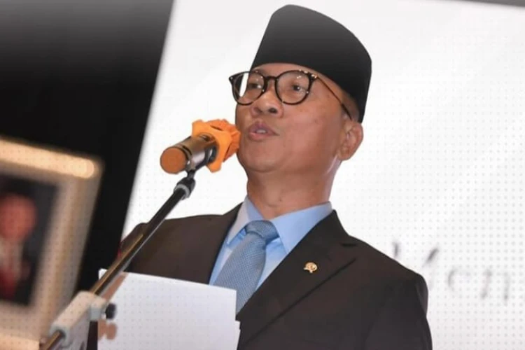 Yandri Susanto beri klarifikasi terkait penggunaan surat kementerian untuk haul ibundanya yang menuai kontroversi.