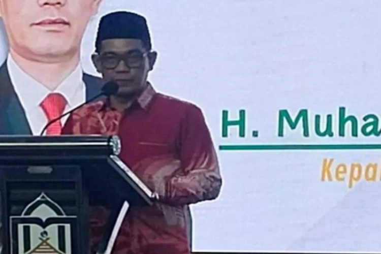 Ket. Foto: Kepala Kanwil Kementerian Agama Sulsel Menyampaikan Guru sebagai Pilar Generasi Muda
