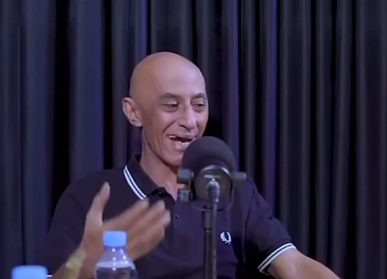 Tangkap layar sebuah video yang menampilkan Geisz Chalifah sedang berada di suatu talkshow
