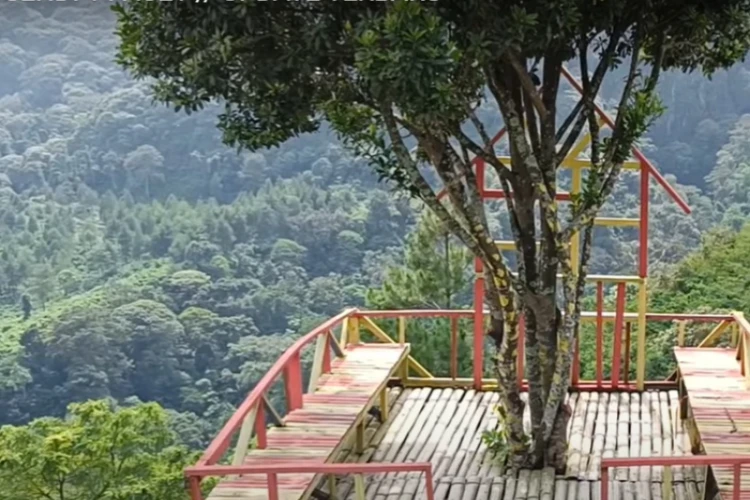 Ket Foto: Destinasi Wisata Wet Sendi Adventure Park di Mojokerto