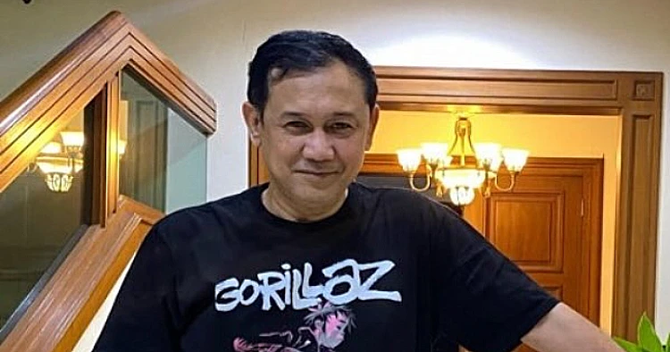 Potret pegiat media sosial, Denny Siregar yang baru-baru ini soroti sikap PDIP