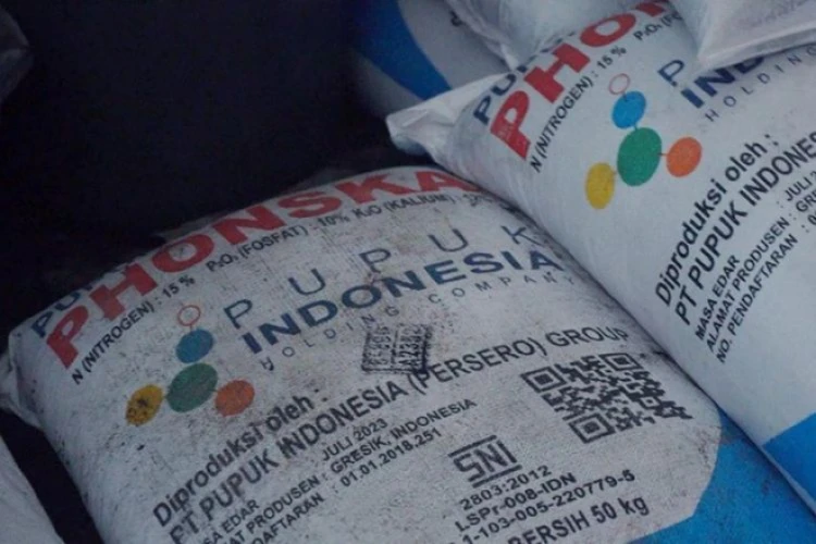 Dittipidter Bareskrim Polri menggagalkan penyelundupan 25 ton pupuk bersubsidi dari Madura ke Tuban.