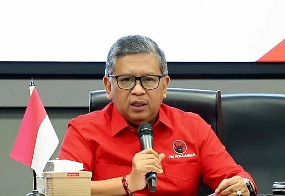 KPK tetapkan Hasto Kristiyanto sebagai tersangka dalam kasus suap PAW dan perintangan penyidikan Harun Masiku.