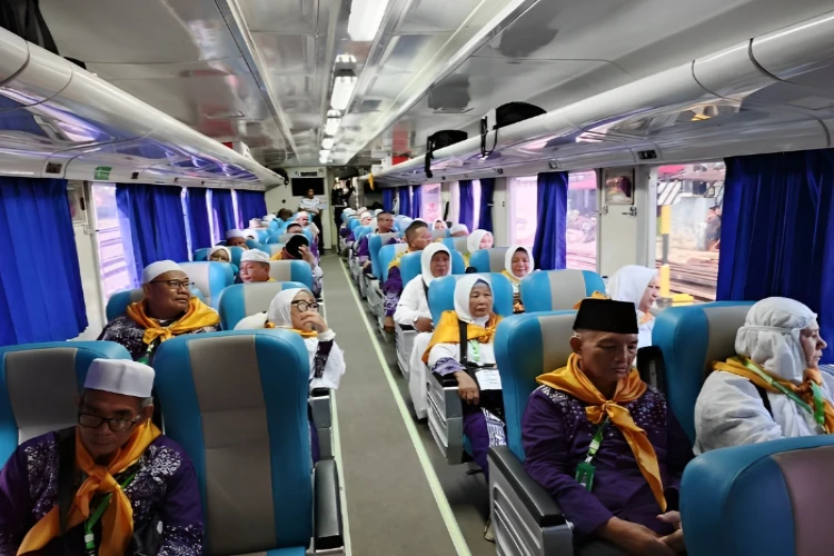 Ket. Foto: KAI Sumatera Utara Menyatakan Melayani Jemaah Calon Haji dengan Kereta Api Luar Biasa Menjadi Sejarah di Perkeretaapian Indonesia