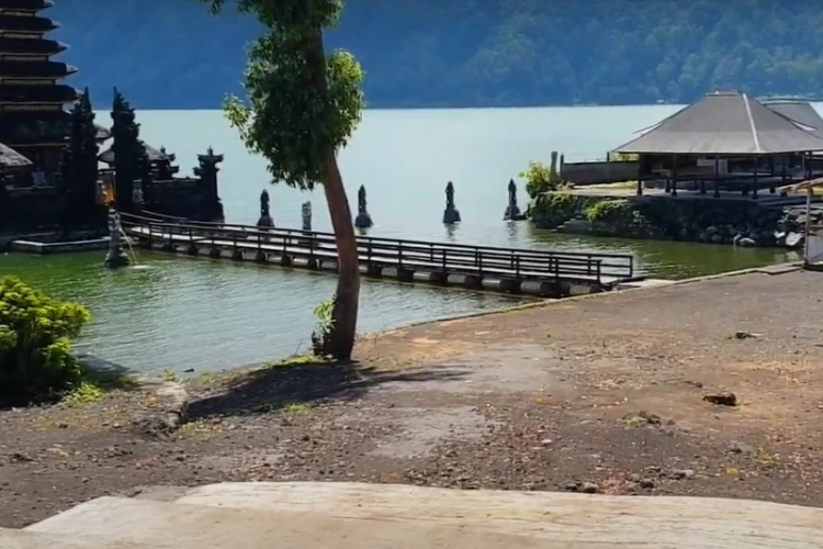 Ket Foto: Pura Jati Batur yang Terletak di Bali