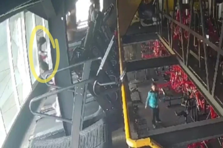Kapolresta Pontianak tetapkan pemilik tempat fitness di Pontianak sebagai tersangka terkait kasus meninggalnya seorang wanita usai terpental treadmill.