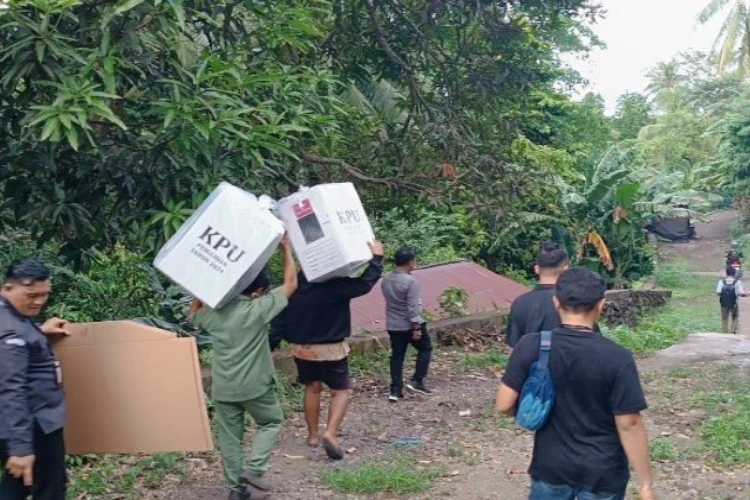 Ket. Foto: KPU Kepulauan Sitaro, Sulawesi Utara, Telah Tuntas Mendistribusikan Logistik Pilkada 2024