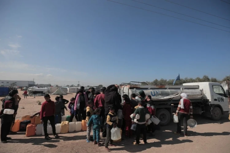 Ket. Foto: Lebih dari 2000 Truk Bantuan Kemanusiaan Dilaporkan Menunggu di Mesir untuk Diizinkan Masuk ke Rafah