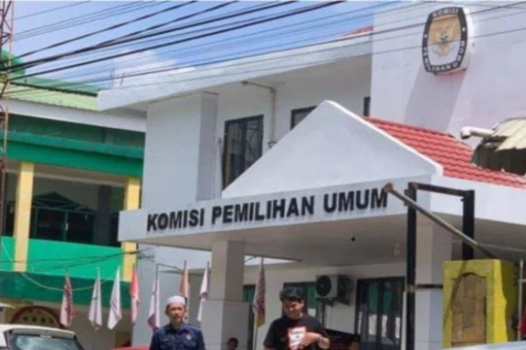 Ket. Foto: Keluhan PPK Mengenai Keterlambatan Dana Operasional Penyelenggaraan Pilkada 2024 Ditanggapi oleh KPU Wajo