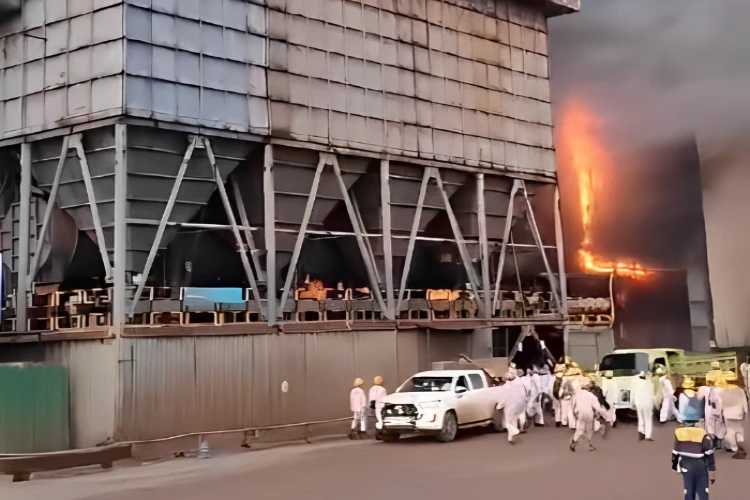 Ket. Foto: Korban Tewas Ledakan Tungku Smelter di Morowali Dilaporkan Kembali Bertambah Menjadi 19 Orang (Foto/X/@AlwiHusin)